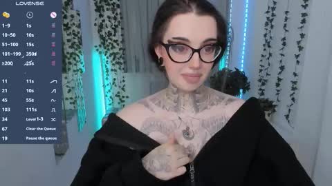 Snapshot of dixipixi_ chatting on 03/19/26, 05:44 dixipixi_ online show from 03/19/26, 05:44