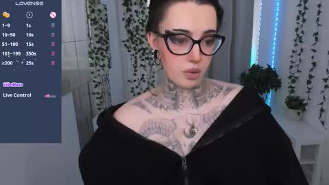 Snapshot of dixipixi_ chatting on 03/27/26, 07:14 dixipixi_ online show from 03/27/26, 07:14