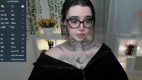 Snapshot of dixipixi_ chatting on 05/23/26, 07:02 dixipixi_ online show from 05/23/26, 07:02