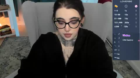 Snapshot of dixipixi_ chatting on 06/14/26, 05:31 dixipixi_ online show from 06/14/26, 05:31