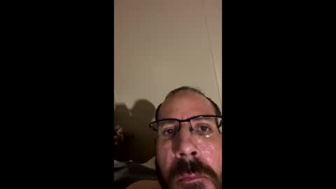 Snapshot of dixnice chatting on 12/15/25, 01:59 dixnice online show from 12/15/25, 01:59