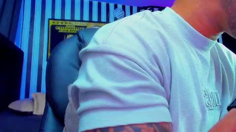 Snapshot of dixon_ray_ chatting on 12/29/24, 01:56 Dixon online show from 12/29/24, 01:56