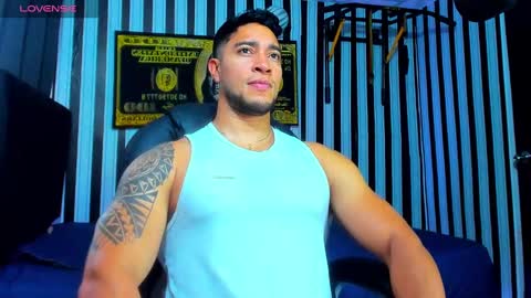 Snapshot of dixon_ray_ chatting on 02/03/25, 10:32 Dixon online show from 02/03/25, 10:32