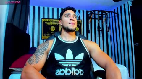 Snapshot of dixon_ray_ chatting on 02/18/25, 12:04 Dixon online show from 02/18/25, 12:04