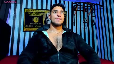 Snapshot of dixon_ray_ chatting on 02/25/25, 12:47 Dixon online show from 02/25/25, 12:47