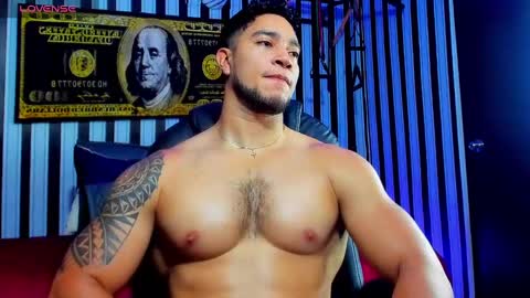 Snapshot of dixon_ray_ chatting on 02/28/25, 12:32 Dixon online show from 02/28/25, 12:32