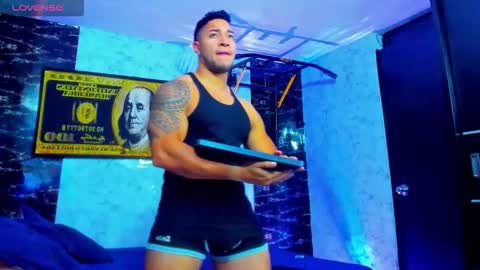 Snapshot of dixon_ray_ chatting on 10/14/25, 12:55 Dixon online show from 10/14/25, 12:55