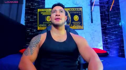 Snapshot of dixon_ray_ chatting on 11/30/25, 02:04 Dixon online show from 11/30/25, 02:04