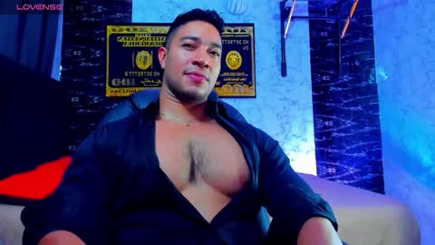 Snapshot of dixon_ray_ chatting on 12/14/25, 12:49 Dixon online show from 12/14/25, 12:49