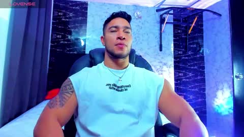 Snapshot of dixon_ray_ chatting on 02/19/26, 03:57 Dixon online show from 02/19/26, 03:57