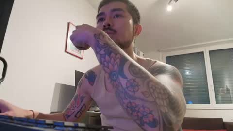 D online show from 10/08/25, 09:40