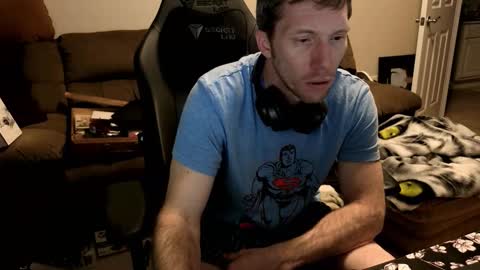 Snapshot of dizzyash chatting on 03/06/26, 01:02 Hansel and Gretle online show from 03/06/26, 01:02