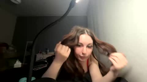 dizzydollyy online show from 05/13/26, 02:25