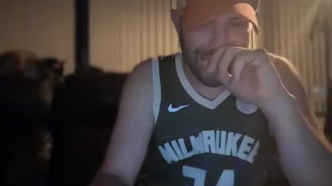 Snapshot of dj_chaterbate chatting on 02/03/26, 02:53 DJ Chaterbate online show from 02/03/26, 02:53