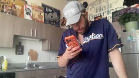 Snapshot of dj_chaterbate chatting on 05/10/26, 08:36 DJ Chaterbate online show from 05/10/26, 08:36