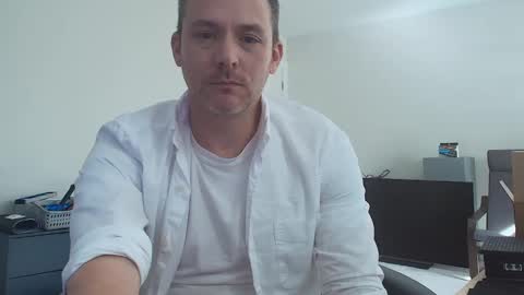Snapshot of dj_diesel_rat chatting on 12/30/24, 04:51 dj_diesel_rat online show from 12/30/24, 04:51