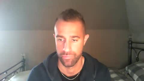 djay15013 online show from 02/19/25, 10:23