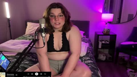 Snapshot of djentslut chatting on 12/06/24, 03:52 djentslut online show from 12/06/24, 03:52