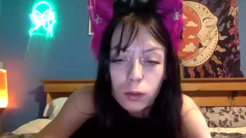 djldobaggins420 online show from 11/09/25, 08:01