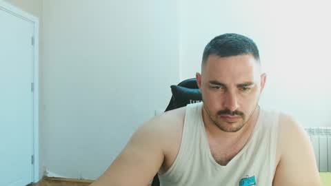 Snapshot of djmute chatting on 06/25/26, 04:23 STR8 BOYv online show from 06/25/26, 04:23