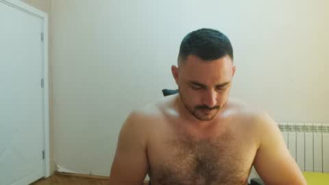 Snapshot of djmute chatting on 06/25/26, 05:12 STR8 BOYv online show from 06/25/26, 05:12