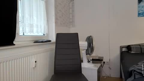 Snapshot of djnature3 chatting on 10/21/25, 06:25 djnature3 online show from 10/21/25, 06:25