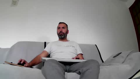 Snapshot of djo3322 chatting on 12/10/24, 12:49 Djo online show from 12/10/24, 12:49