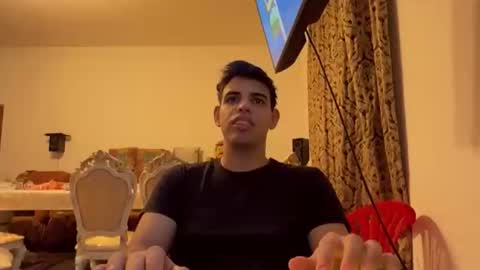 Snapshot of djonson_ chatting on 12/18/25, 02:17 Djonson online show from 12/18/25, 02:17