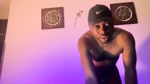 Snapshot of djopenwide chatting on 12/26/24, 04:47 Dj Open Wide online show from 12/26/24, 04:47