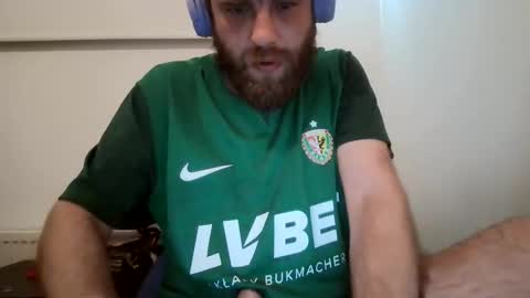 Snapshot of djschoor chatting on 09/16/25, 02:40 djschoor online show from 09/16/25, 02:40