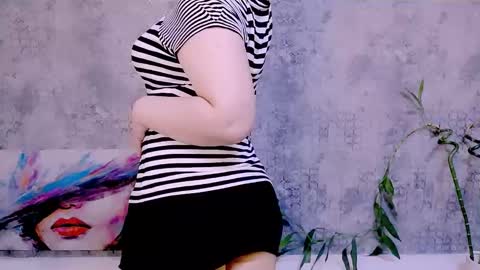 djullia online show from 11/16/25, 06:08