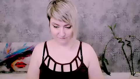 Snapshot of djullia chatting on 06/27/26, 06:07 djullia online show from 06/27/26, 06:07