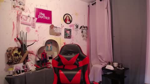 Snapshot of dlacarra chatting on 12/26/24, 02:12 David Lucky 13 online show from 12/26/24, 02:12