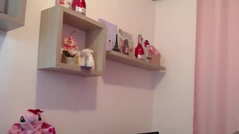 Snapshot of dlacarra chatting on 12/17/25, 12:05 David Lucky 13 online show from 12/17/25, 12:05