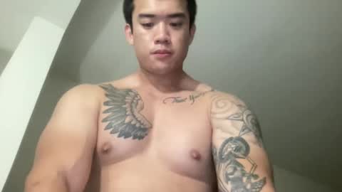 Snapshot of dlasian98 chatting on 10/31/25, 08:48 DL Asian Sissy online show from 10/31/25, 08:48