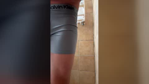 Snapshot of dlicorice chatting on 03/04/26, 11:44 Liquor D online show from 03/04/26, 11:44