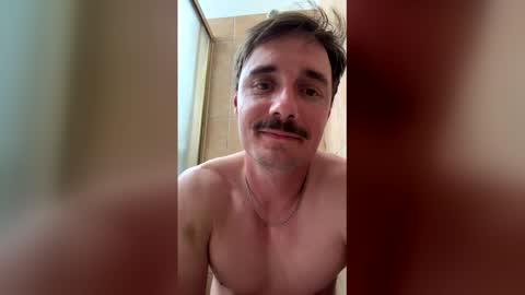 Snapshot of dlicorice chatting on 04/10/26, 12:16 Liquor D online show from 04/10/26, 12:16