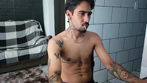 Snapshot of dmacedo96 chatting on 11/10/25, 04:06 AmigodotadoZL online show from 11/10/25, 04:06