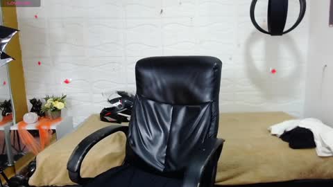 Snapshot of dmitrisanders1 chatting on 12/19/24, 12:34 Maybe in pvt online show from 12/19/24, 12:34