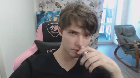 Snapshot of dmitryromanov chatting on 01/26/25, 08:36 Dead A online show from 01/26/25, 08:36