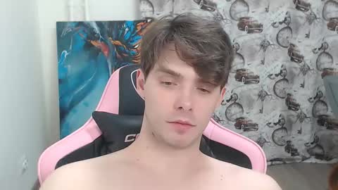 Snapshot of dmitryromanov chatting on 12/18/25, 05:57 Dead A online show from 12/18/25, 05:57