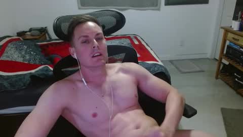 Snapshot of dmoney212 chatting on 12/22/25, 07:05 dmoney212 online show from 12/22/25, 07:05