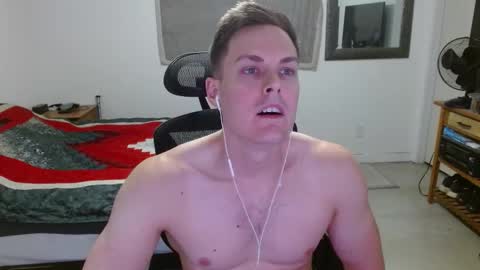 Snapshot of dmoney212 chatting on 03/31/26, 06:03 dmoney212 online show from 03/31/26, 06:03