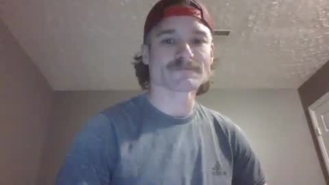 Snapshot of dngl264699 chatting on 12/31/24, 02:19 ImperviousAnchored online show from 12/31/24, 02:19