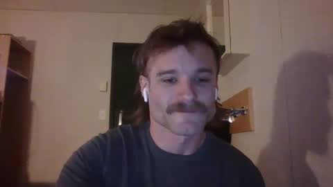 Snapshot of dngl264699 chatting on 01/22/25, 10:29 ImperviousAnchored online show from 01/22/25, 10:29