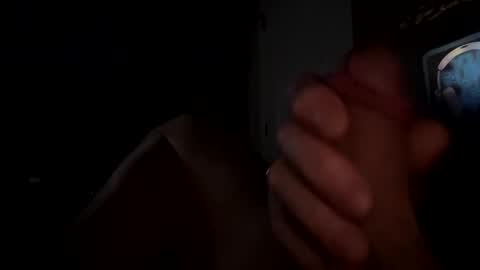 Snapshot of dnice69968127 chatting on 10/26/25, 12:00 dnice69968127 online show from 10/26/25, 12:00