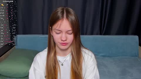 Polly and Kiriko online show from 01/11/25, 01:16