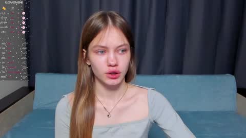 Polly and Kiriko online show from 02/01/25, 06:51