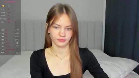 Polly and Kiriko online show from 09/17/25, 04:25