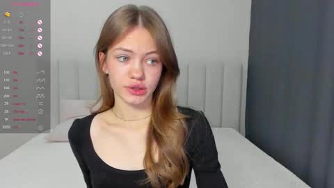 Polly and Kiriko online show from 09/21/25, 06:37